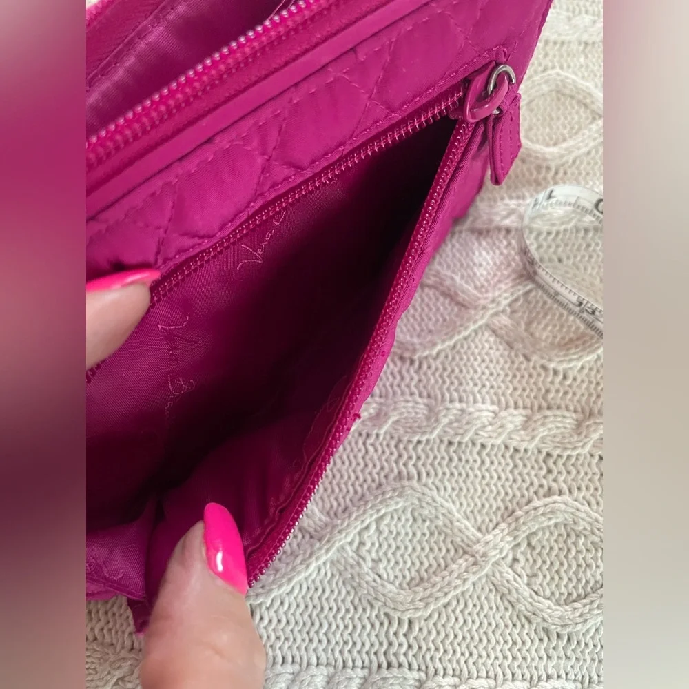 Vera Bradley Turn Key Wallet Credit Cards Zipper Space Like New! - Picture 6 of 12